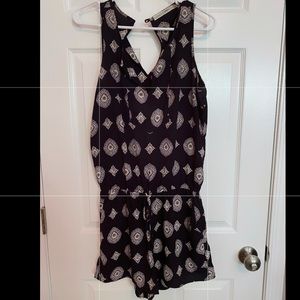Gibson Romper - Blue and White - Size Medium